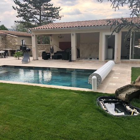 LʼIsle-sur-la-Sorgue Au Milieu Des Piboules De Provence. 빌라 외부 사진